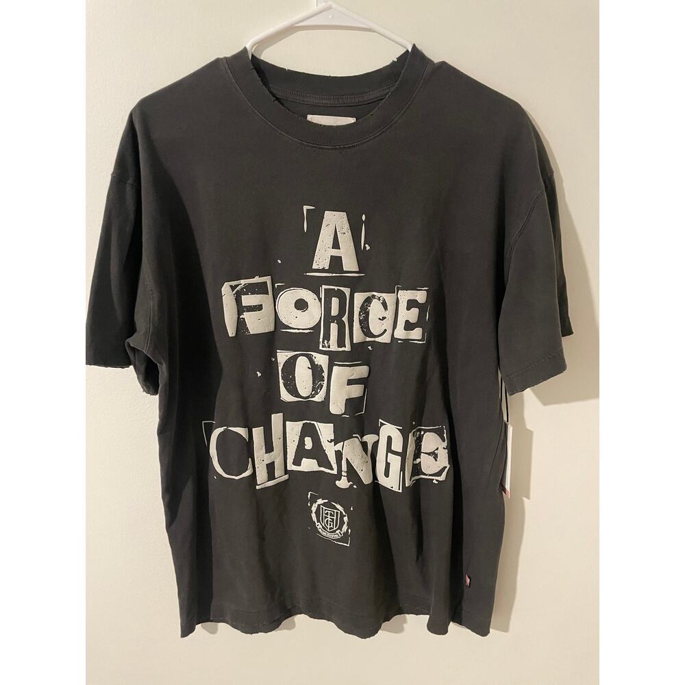 Honor the Gift A Force of Change Paris Fashion Week 2023 Tee Black SMALL NEW